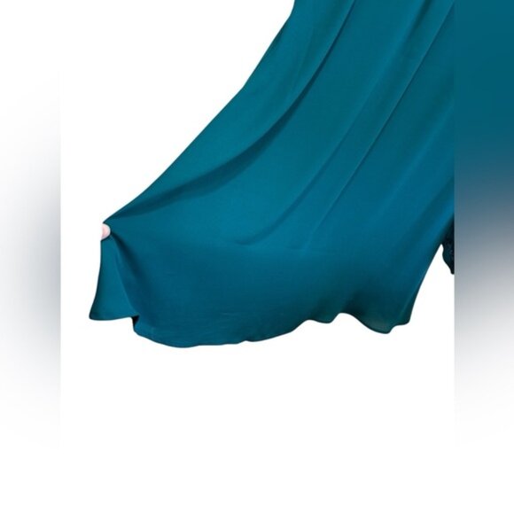 Express Emerald Green Holiday Dress Sz M Sheer Sleeves Triangle Keyhole Autumn - Picture 8 of 14